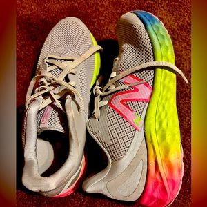 New balance. Size 5. Gently worn tennis shoes